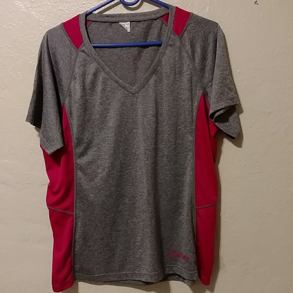 Curves workout top